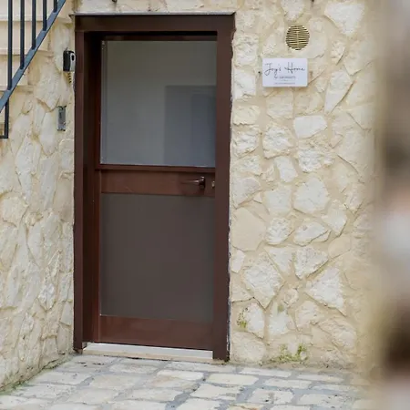 Дом отдыха Joy's *